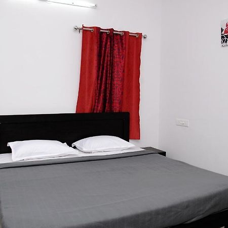Varsha Enclave Serviced Apartment マイソール エクステリア 写真