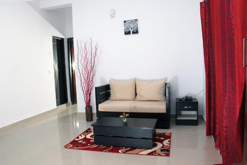 Varsha Enclave Serviced Apartment マイソール エクステリア 写真